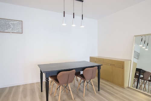 Tyms 3BR 2BA Residence Xujiahui