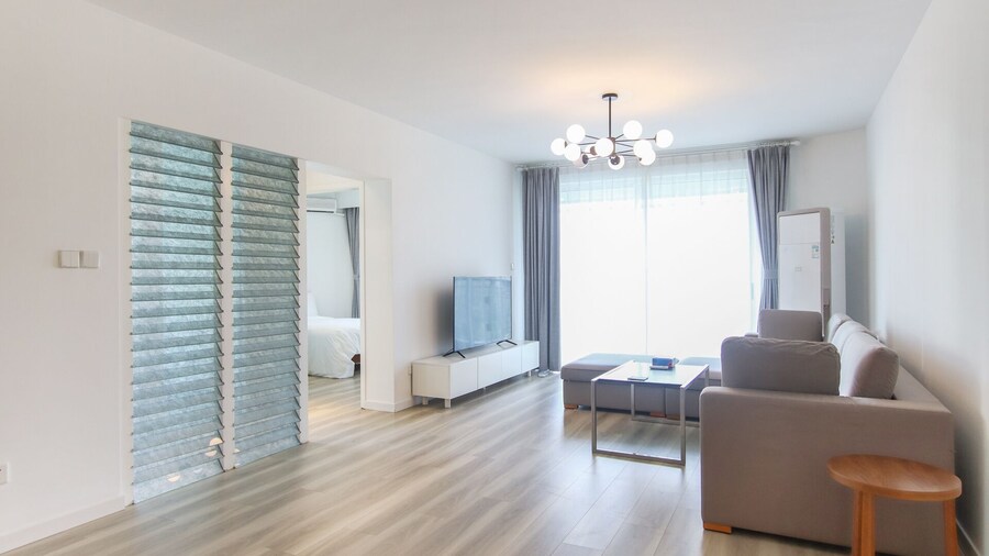 Tyms 3BR 2BA Residence Xujiahui