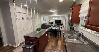 Amazing 4-bedroom house in a nice and quiet Canonsburg neighborhood