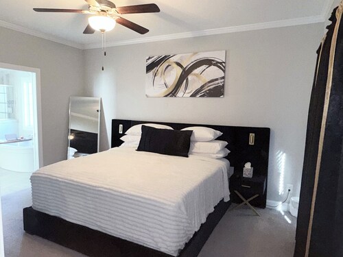The Luxury Stay
