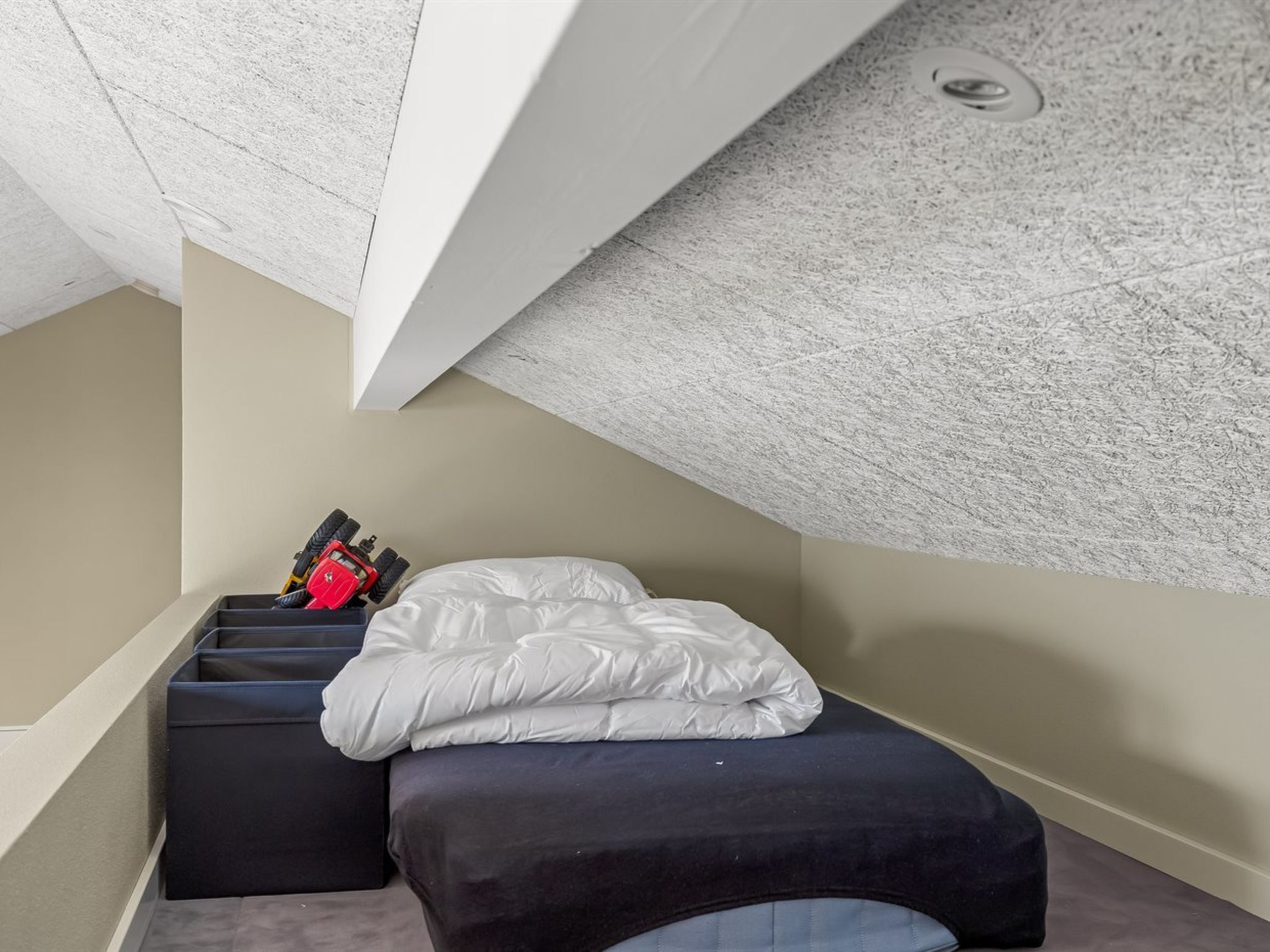 2 bedrooms, internet