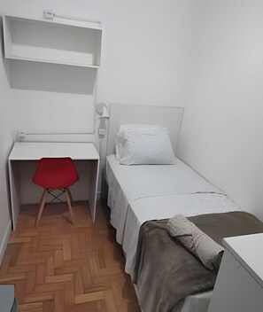 Einzelzimmer | Bügeleisen/Bügelbrett, kostenloses WLAN
