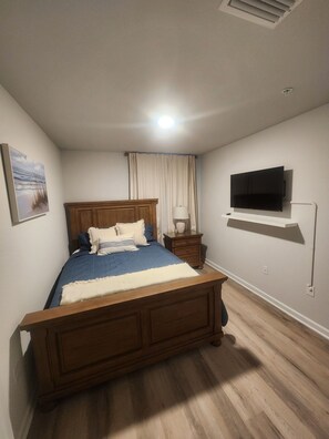 Room - NEW 3BR Townhome Near Wharf & Beach (Orange Beach)