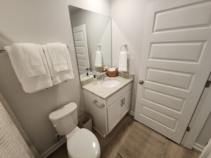Bathroom - NEW 3BR Townhome Near Wharf & Beach (Orange Beach)