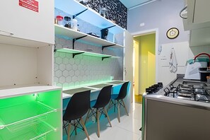 Vierbettzimmer | Eigene Küche