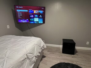 1 bedroom, WiFi, bed sheets - Jayden's Cozy Apartment Pets Welcome Close to Airport (North Little Rock)