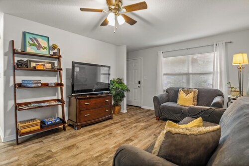 The Blue Door Retreat | South Lakeland Unit #2