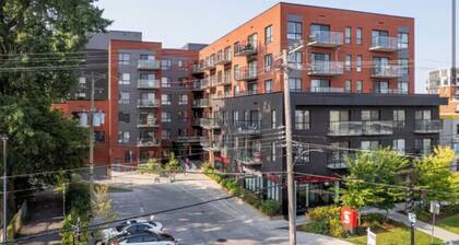 Spacious 3 1/2-bedroom condo in Montreal