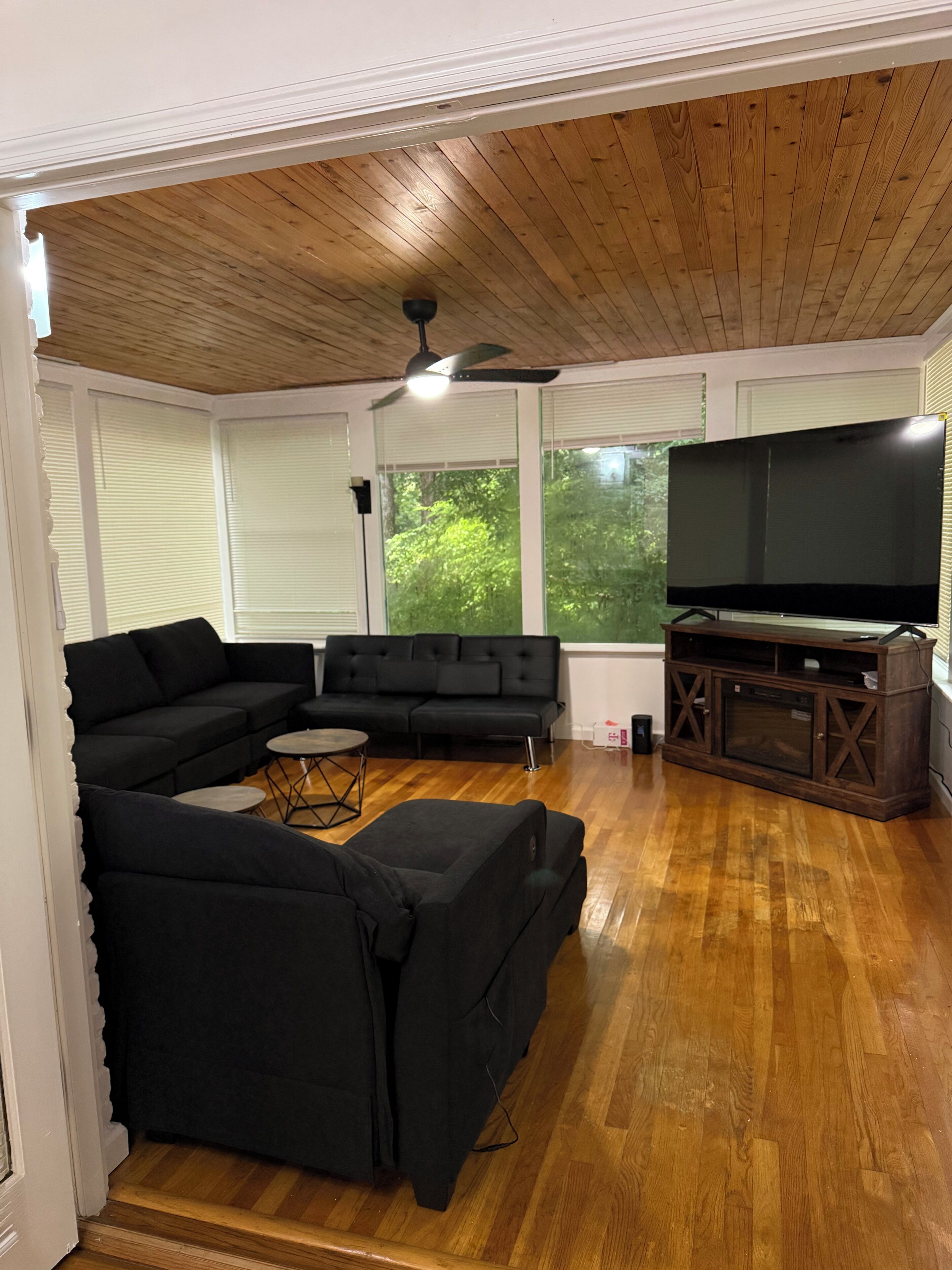 Fabulous 5-bedroom House In Roswell Perfect For Family Getaways - Roswell, GA