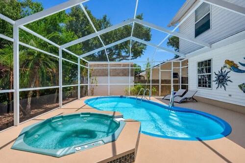 Pescador Pool and Spa Home