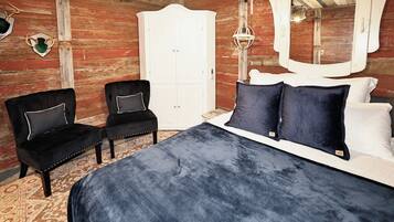 3 bedrooms, iron/ironing board, Internet, bed sheets