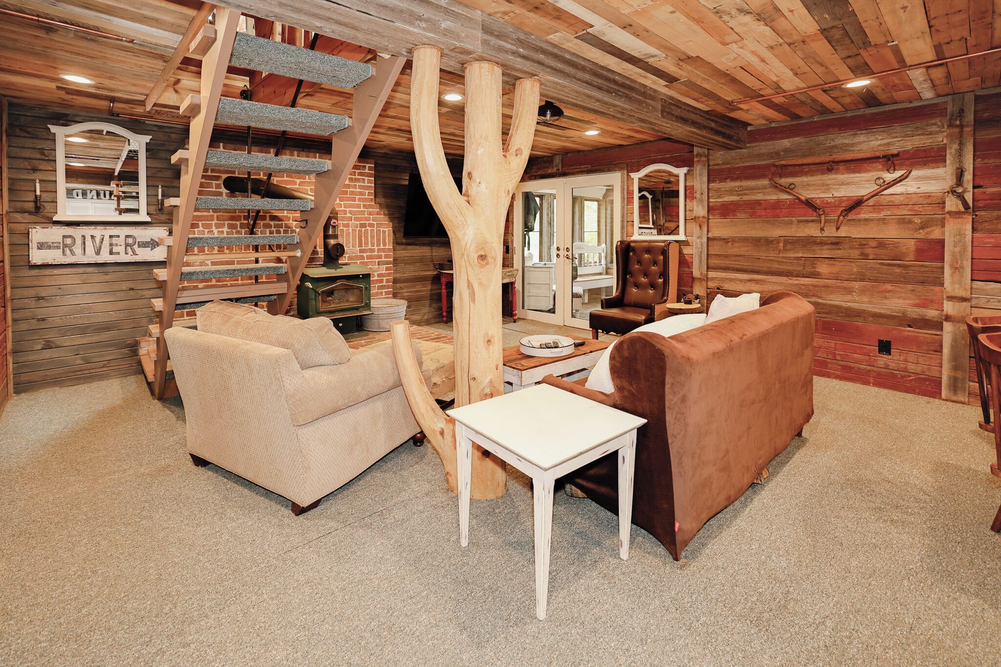 Smart TV, fireplace, video games, DVD player