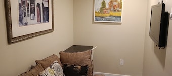 Cozy 1 BDR close downtown university Ottawa cite collégiale Le CST
