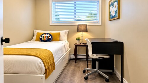 Cozy 1  BDR  close downtown university Ottawa cite collégiale Le CST