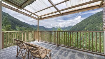 Superior Room, Balcony, Valley View | Balcony