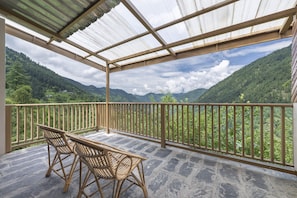 Superior Room, Balcony, Valley View | Balcony