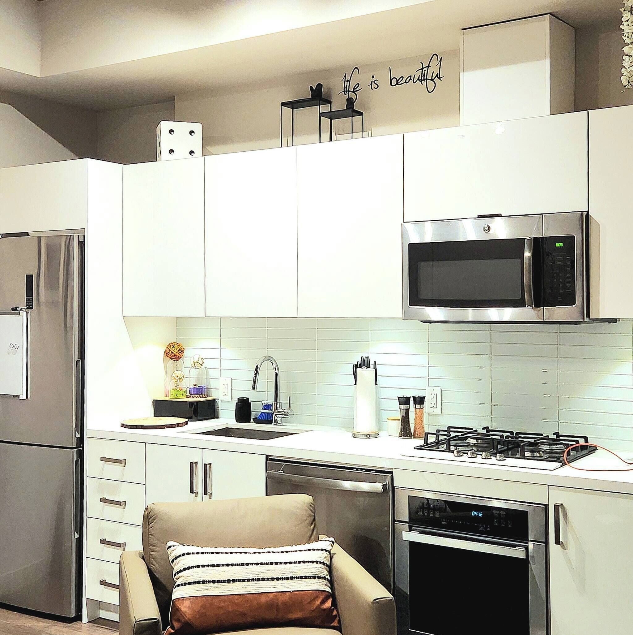 Condo, 1 Bedroom, Accessible, Balcony | Interior
