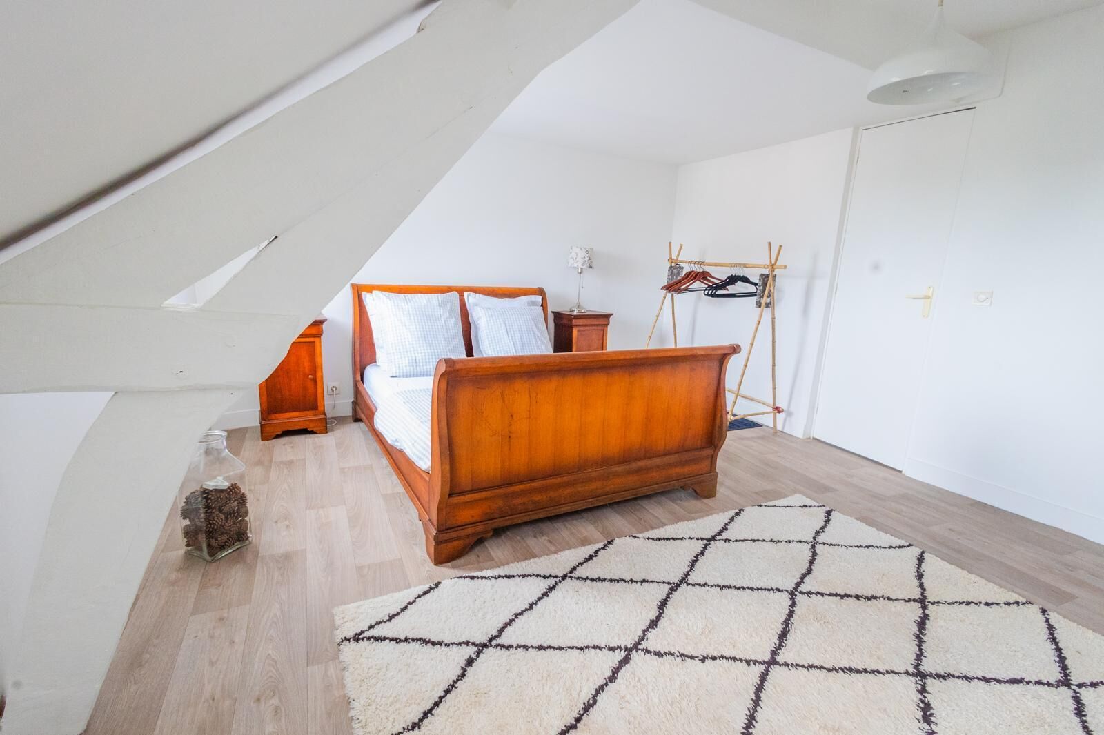 4 chambres, fer et planche à repasser, Wi-Fi gratuit, draps fournis