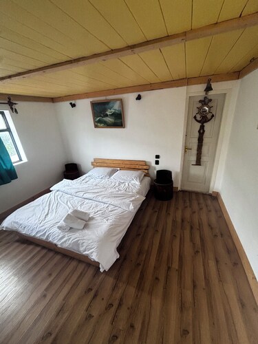 Beautiful 3-bedroom country house in charming mountains of Karaberd awaits you
