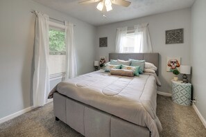 2 habitaciones, tabla de planchar con plancha, internet y ropa de cama 