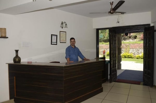 Shivlinga Tourist Complex - Uttarkashi