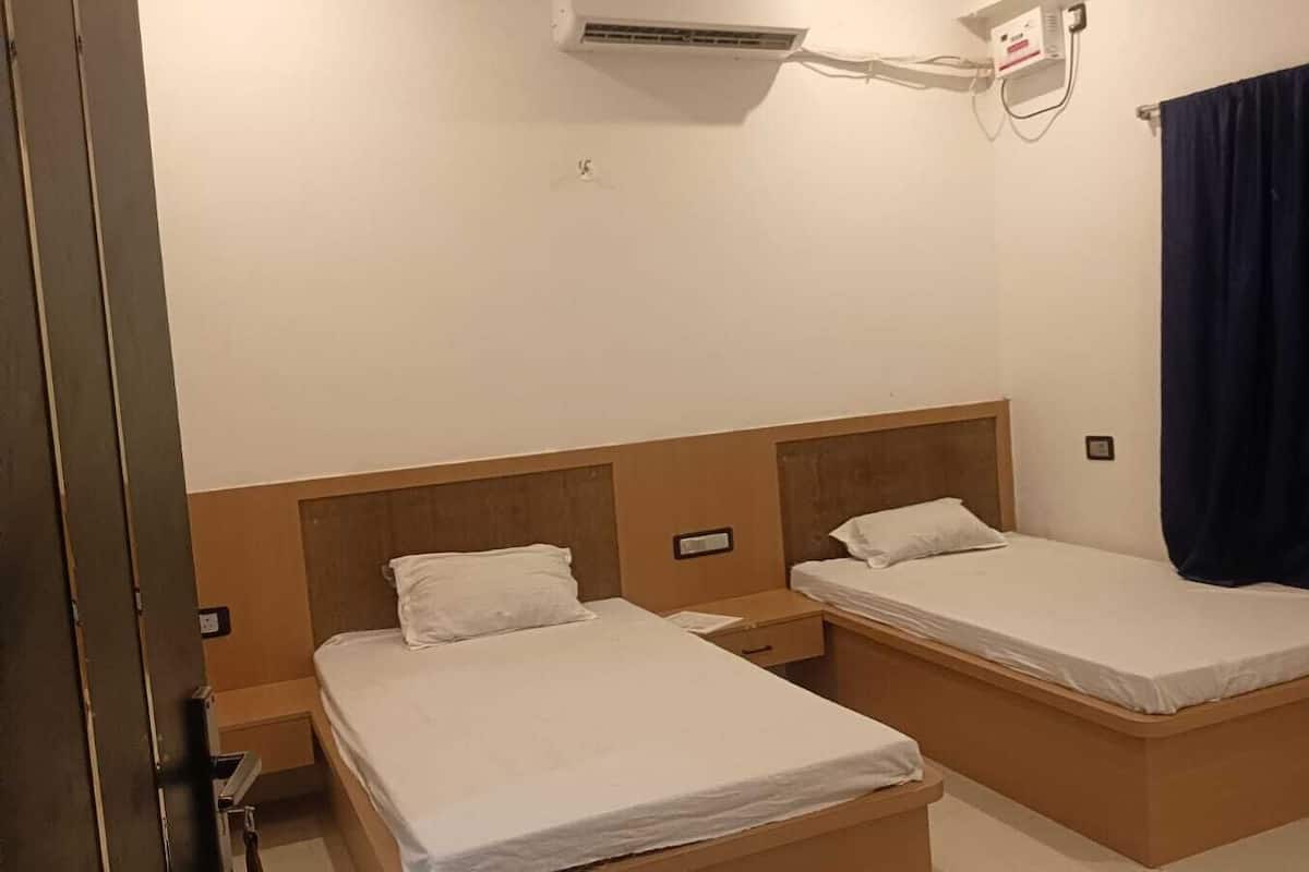 Habitación doble Deluxe, balcón | Wifi gratis y ropa de cama