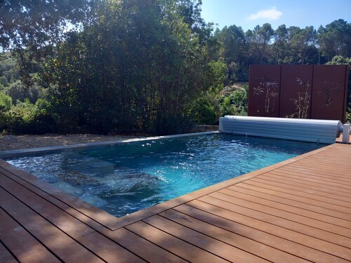 LA CASA DE LOS TORRES: A new villa located just a few minutes from Lake Salagou.