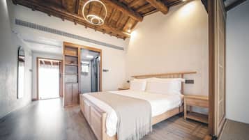 Comfort Single Room, Patio, Mountain View | WiFi (free), bed sheets