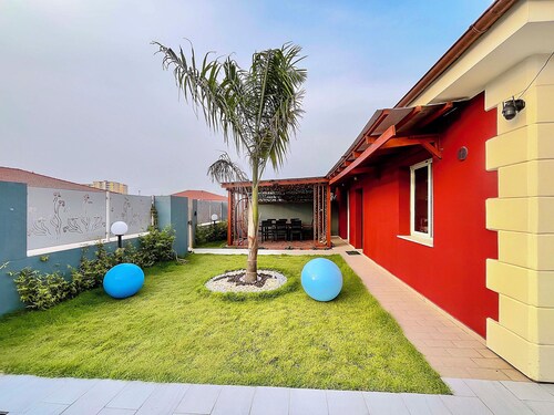 Cité Italia - Quiet & elegant villa with garden/terrace - near the beaches