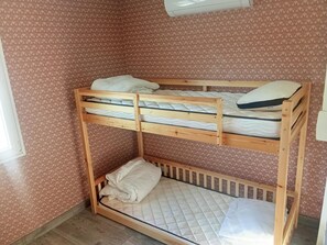 WiFi, bed sheets - Under the stars in the countryside (Paray-le-Frésil)