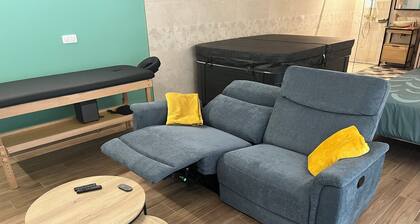 "Bubbles and Relaxation" Vacation Rental