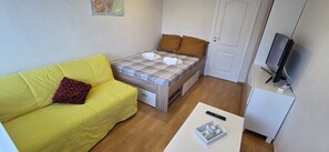 1 bedroom, WiFi, bed sheets