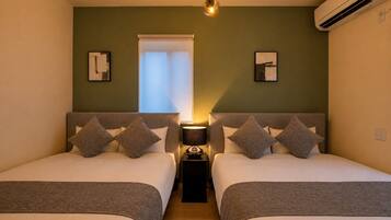 Luxury Villa, Mountain View | Premium bedding, blackout drapes, iron/ironing board, cribs (free)