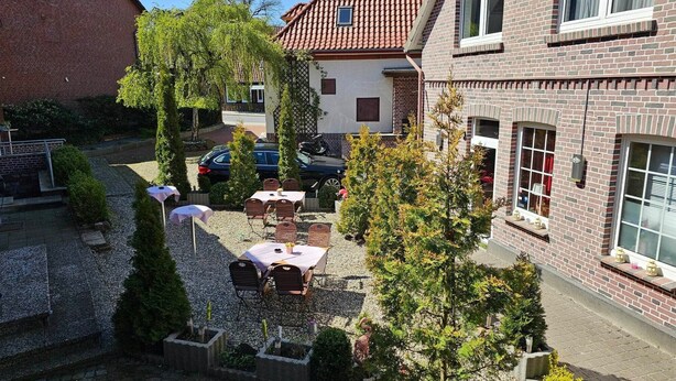 Tripla familiare | Vista cortile