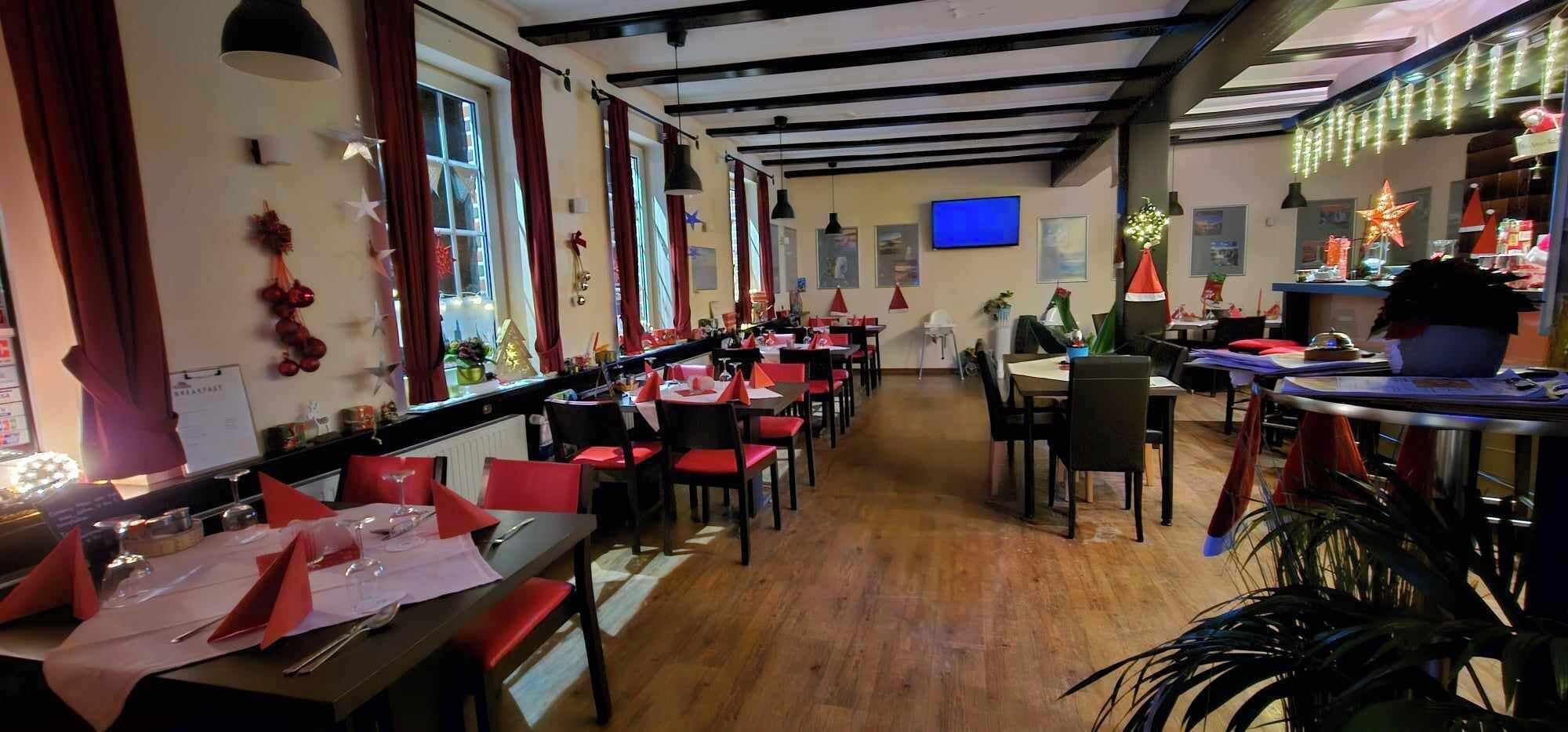 Frühstück und Abendessen