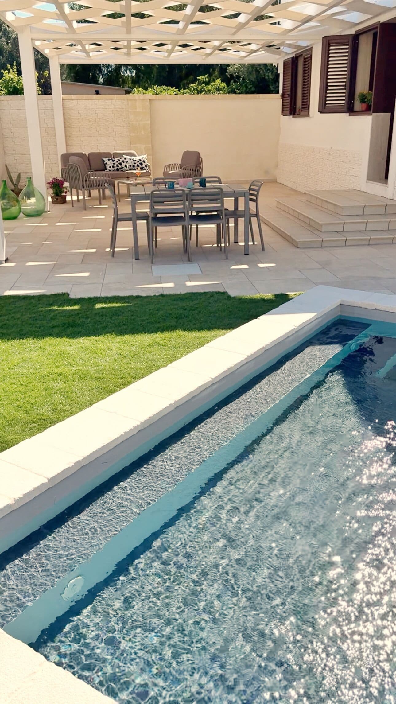 Superior Villa, Garden View | Pool | 8 outdoor pools