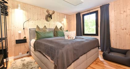 Chalet Waldzeit: Wellness-Chalet mitten im Grünen