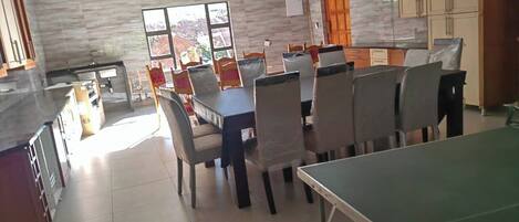 House, 4 Bedrooms, Accessible, Balcony | Dining room