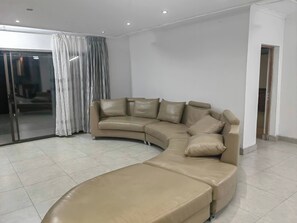 House, 4 Bedrooms, Accessible, Balcony | Living area - Luxurious Riverside Retreat in Lindequesdrif, Vaal River (Lindequesdrif)