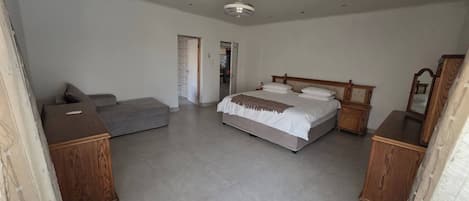 House, 4 Bedrooms, Accessible, Balcony | 4 bedrooms