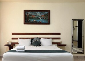 Comfort Quadruple Room | WiFi (free) - Casa piedra parada hotel (Brisas de Zicatela)