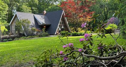 Luxury Cabin for 6 - Stream - Pond - Custom Kitchen