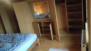 2 Schlafzimmer, Bügeleisen/Bügelbrett, WLAN, Bettwäsche