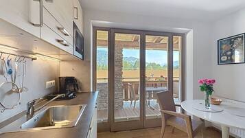 Microwave, dishwasher, highchair