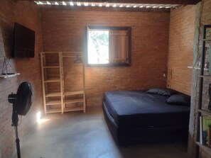 Internet - House with Fireplace and Pool, Home Office, Pet Friendly (Ibiúna)