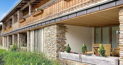 Angenehme Wohnung in einem Ferienhaus für 6 Gäste mit TV, Terrasse und Haustiere erlaubt