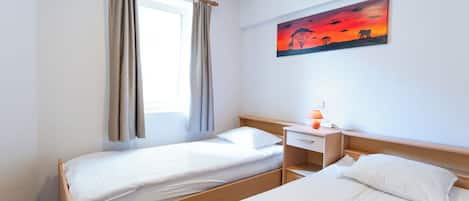 2 Schlafzimmer, Reisekinderbett, kostenloses WLAN