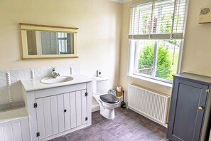 Unclassified image, 5 of 50, button - Cornish Retreat Near the Beach (Barnard Castle)
