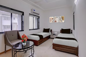 House | 1 bedroom - Collection O Rajkot Central Bus Terminal (Rajkot)