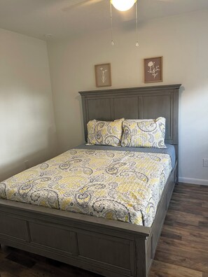 Room - Cozy Tampa Home (Tampa)